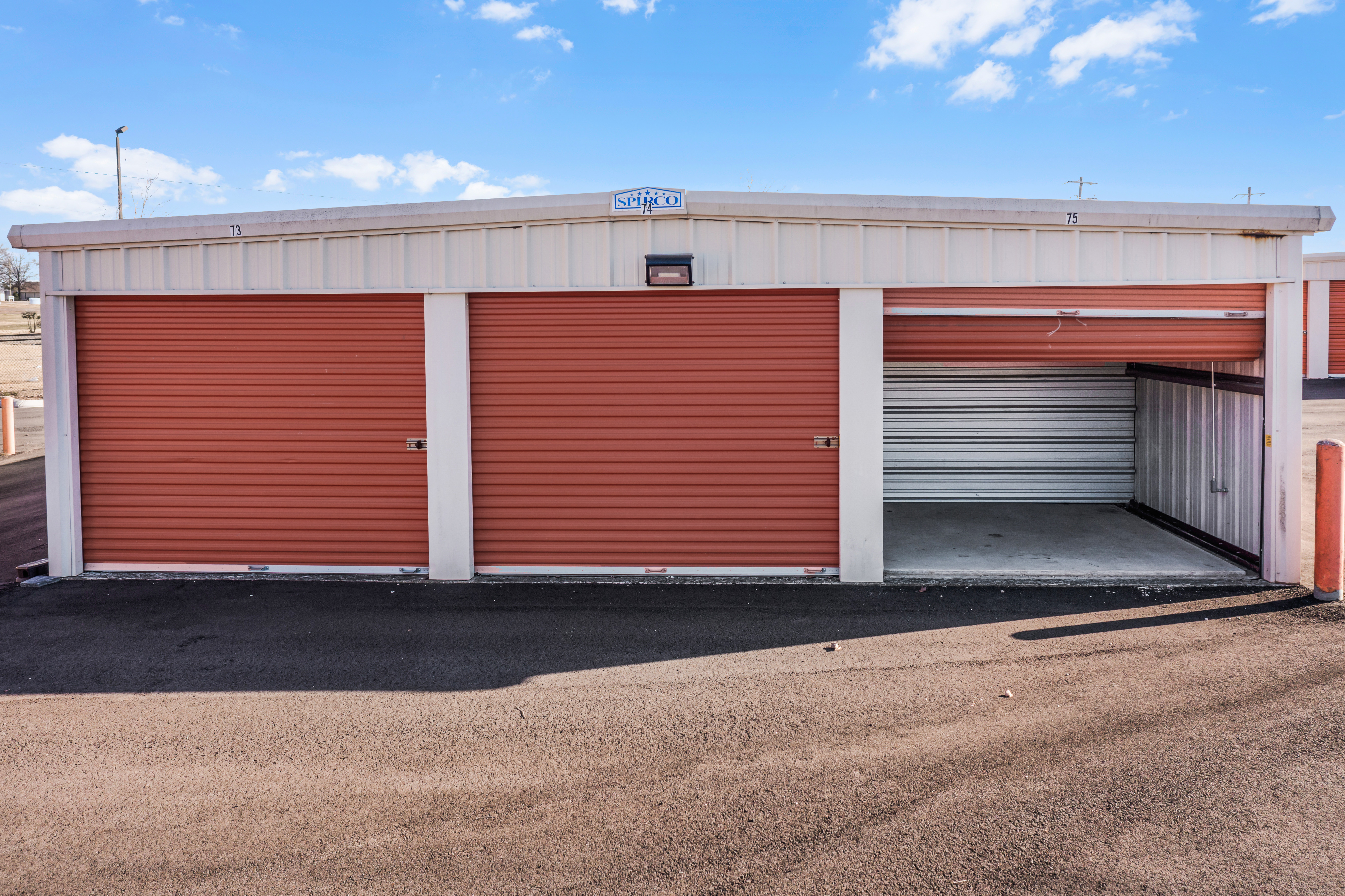 secured units in Medina, TN